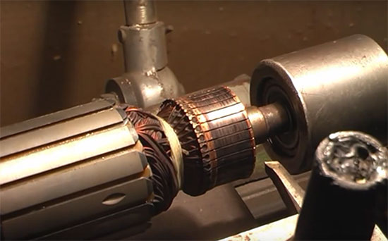 Заменить щетки двигателя в стиральной машине